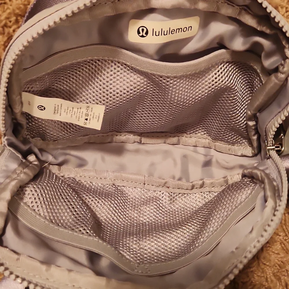 lululemon athletica Light Gray Crossbody Bag - Picture 6 of 12